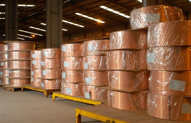 Ong-dong-Toan-Phat-(dang-banh)-nha-may-(1).jpg Ong-dong-Toan-Phat-(dang-banh)-nha-may-(1).jpg